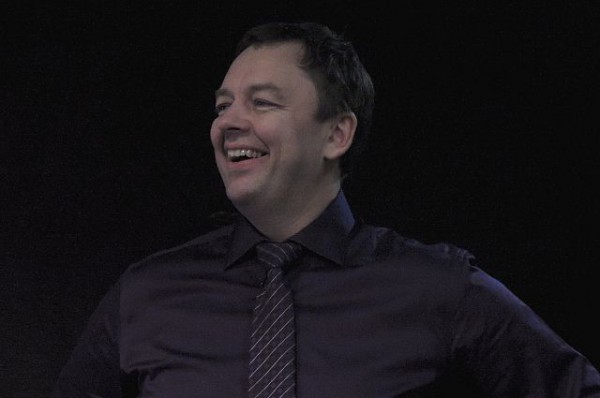 Импровизация и ничего лишнего. Шоумен Сергей Нетиевский – о новом проекте