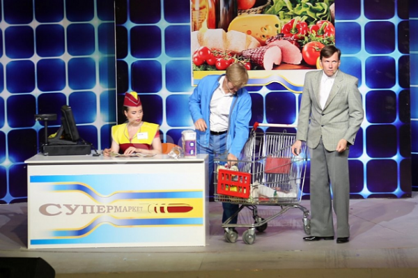 «Лучшее навсегда»: «Уральские пельмени» привезли в Сочи лучшие номера и свою знаменитую сцену